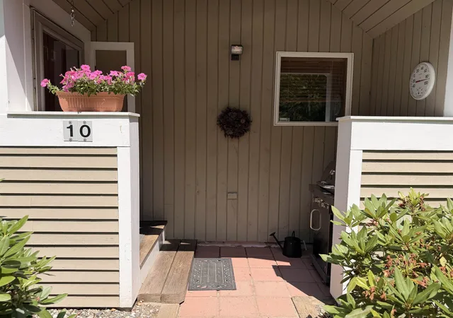 3rd image of 13 Laurel Cir #10, Thornton, NH 03285 | MLS# 5103234