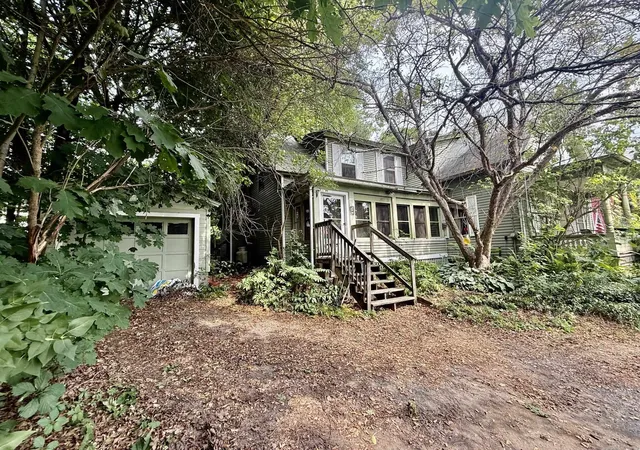 2nd image of 42 Mechanic St, Lebanon, NH 03766 | MLS# 5103249