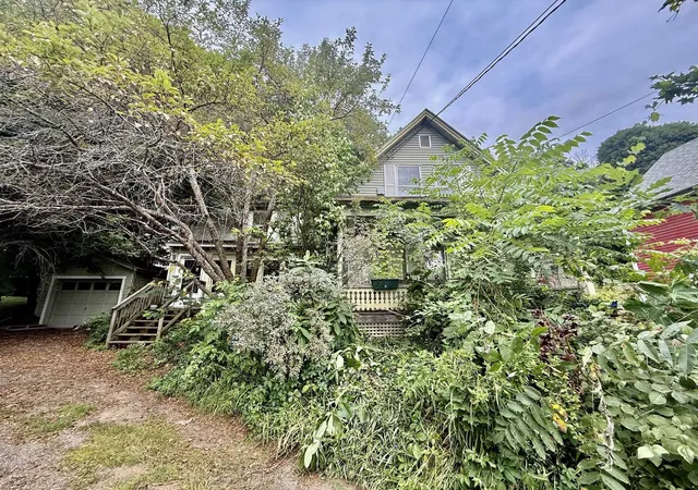 Photo 3 of Sale Pending at 42 Mechanic St, Lebanon, NH 03766 | MLS# 5103249 | Listing updated on 2026-08-31