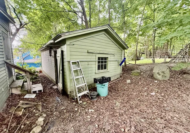 Photo 4 of Sale Pending at 42 Mechanic St, Lebanon, NH 03766 | MLS# 5103249 | Listing updated on 2026-08-31