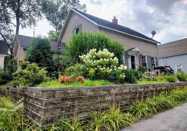 1st image of 45 Penacook St, Concord, NH 03301 | MLS# 5103255