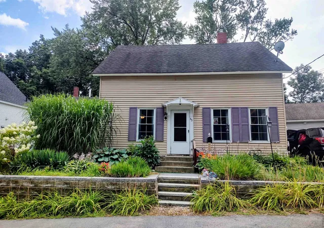 2nd image of 45 Penacook St, Concord, NH 03301 | MLS# 5103255