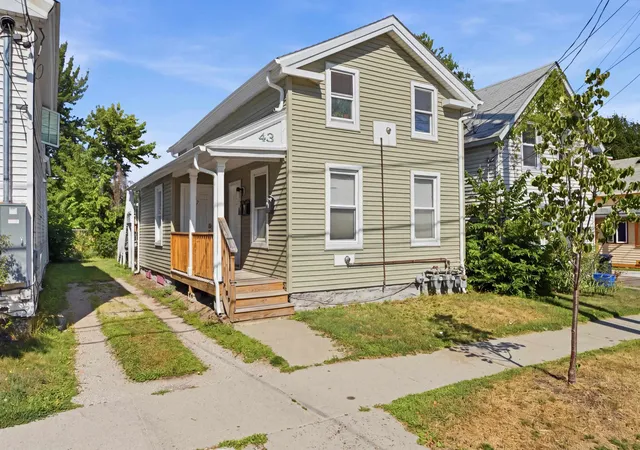 Multi family home for sale at 43 Murray St, Burlington, VT 05401 | MLS# 5103265