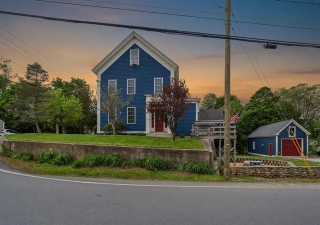 Single family home for sale at 1 Old Manchester Rd #A, Raymond, NH 03077 | MLS# 5103289