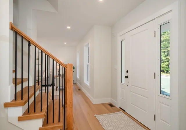 Photo 2 of Single family home for sale at 238 Old Greenfield Rd, Peterborough, NH 03458 | MLS# 5103324 | Listing updated on 2026-09-14