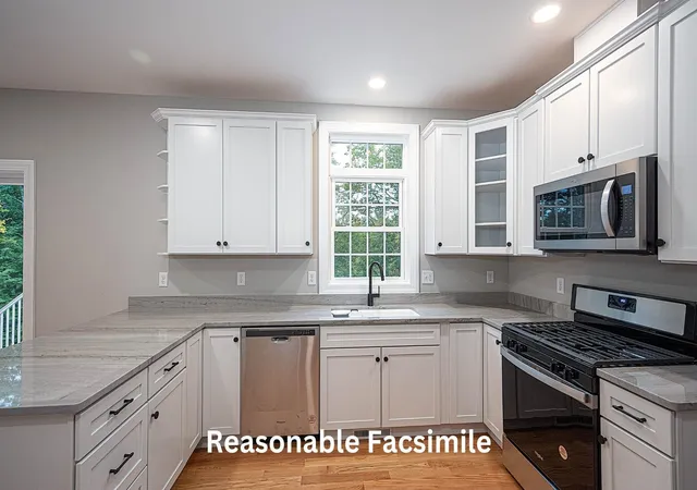 3rd image of 115 Lantern Dr, Sandown, NH 03873 | MLS# 5103332