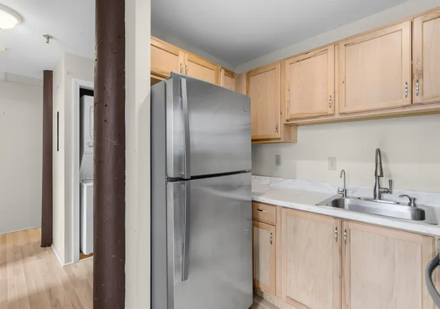 Photo 4 of Condo for sale at 335 Cypress St #1A, Manchester, NH 03103 | MLS# 5103341 | Listing updated on 2026-10-05