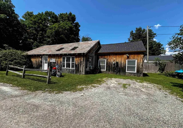 Photo 1 of Sale Pending at 232 Depot St, Bennington, VT 05201 | MLS# 5103372 | Listing updated on 2026-08-23