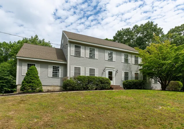 1st image of 13 Cottonwood Rd, Plaistow, NH 03865 | MLS# 5103373