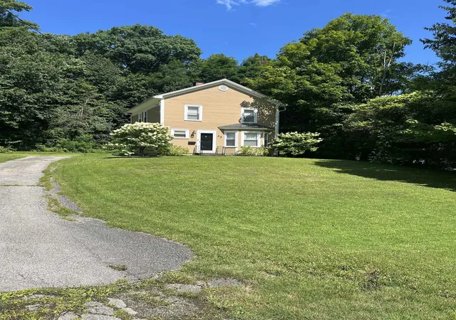 Photo 2 of Single family home for sale at 24 Pleasant St, Proctor, VT 05765 | MLS# 5103374 | Listing updated on 2026-08-05