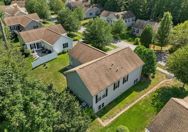 2nd image of 70 Sarasota Ln, Laconia, NH 03246 | MLS# 5103392