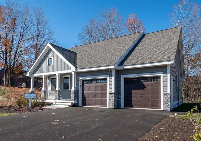 Photo 1 of Condo for sale at 20 Edgewater Dr, Brentwood, NH 03833 | MLS# 5103417 | Listing updated on 2026-08-05