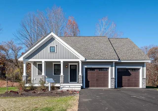 Photo 2 of Condo for sale at 20 Edgewater Dr, Brentwood, NH 03833 | MLS# 5103417 | Listing updated on 2026-08-05