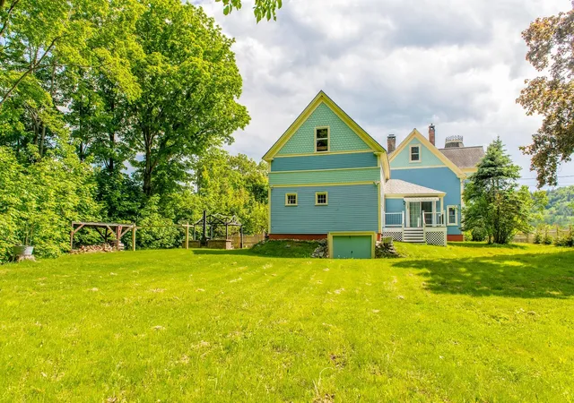 28th image of 2 Prospect Ter, Gorham, NH 03581 | MLS# 5103421