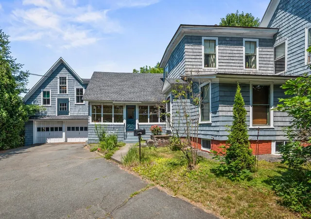 42nd image of 182 Cottage St, Littleton, NH 03561 | MLS# 5103423