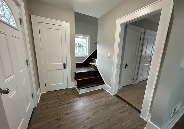 Photo 3 of Single family home for sale at 194 Union St, Springfield, VT 05156 | MLS# 5103434 | Listing updated on 2026-10-01