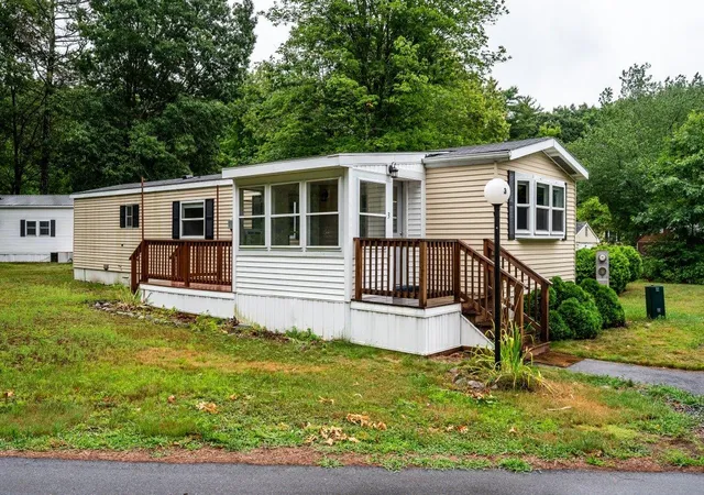 Photo 1 of Manufactured home for sale at 3 Checkerberry Ct, Rochester, NH 03867 | MLS# 5103452 | Listing updated on 2026-09-14