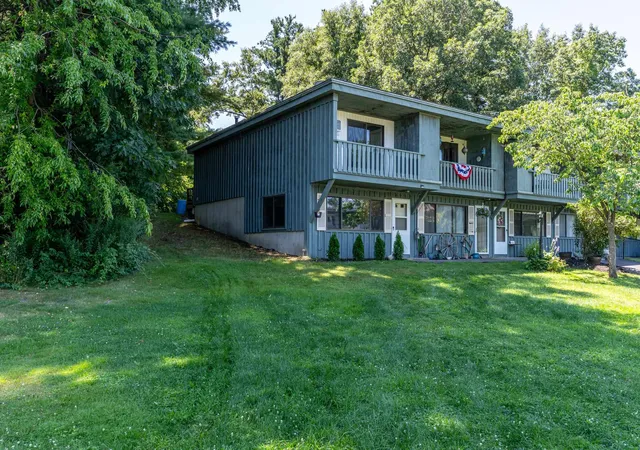 2nd image of 28 Chandler Ave #Unit 1, Plaistow, NH 03865 | MLS# 5103453