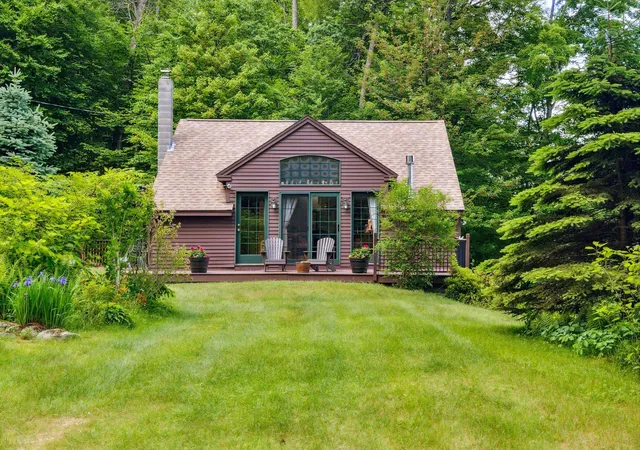 Photo 3 of Single family home for sale at 7-9 Bell Cove Ext, Newbury, NH 03255 | MLS# 5103460 | Listing updated on 2026-09-11