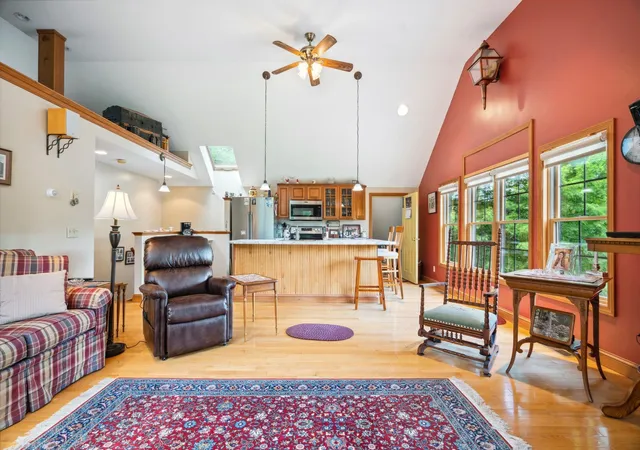 Photo 4 of Single family home for sale at 7-9 Bell Cove Ext, Newbury, NH 03255 | MLS# 5103460 | Listing updated on 2026-09-11