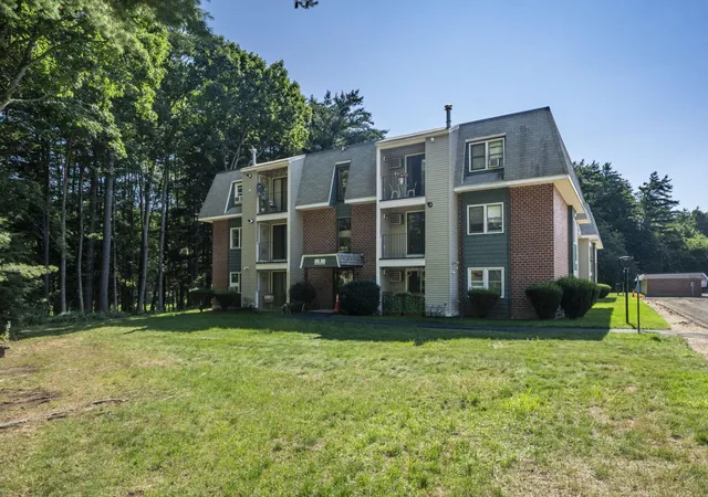 2nd image of 5 Knights Bridge Dr #K207, Nashua, NH 03063 | MLS# 5103474