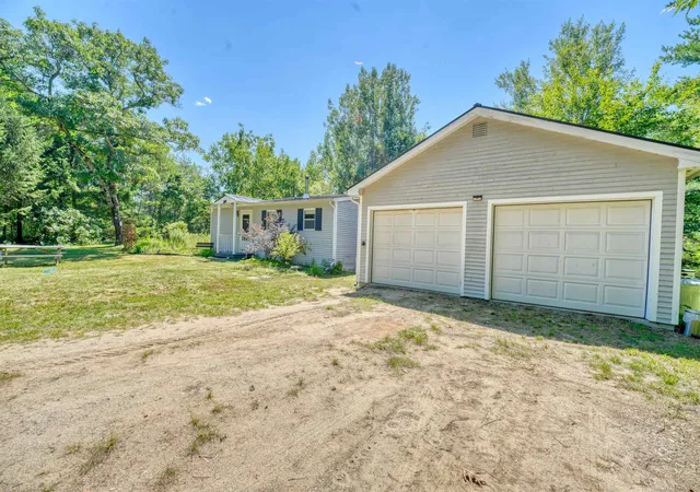 4th image of 149 Franklin Hwy, Andover, NH 03216 | MLS# 5103495