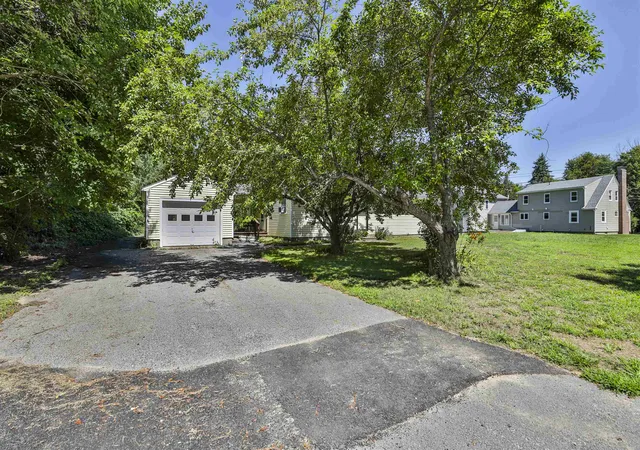 Photo 3 of Sale Pending at 65 Cemetery St, Concord, NH 03301 | MLS# 5103509 | Listing updated on 2026-09-17