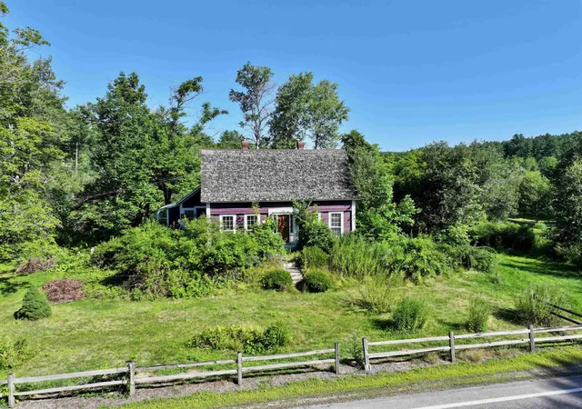 Photo 1 of Single family home for sale at 225 Concord Stage Rd, Weare, NH 03281 | MLS# 5103533 | Listing updated on 2026-10-28
