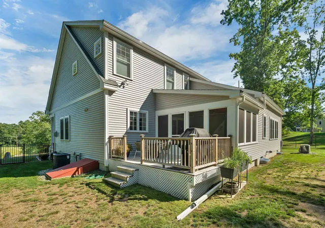 5th image of 6 Boulder Dr, Newmarket, NH 03857 | MLS# 5103572