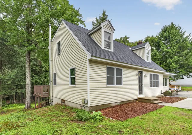 2nd image of 9 Skyline Dr, Jaffrey, NH 03452 | MLS# 5103583