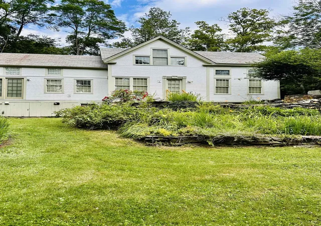 Single family home for sale at 7 Cross St, Newfane, VT 05345 | MLS# 5103610