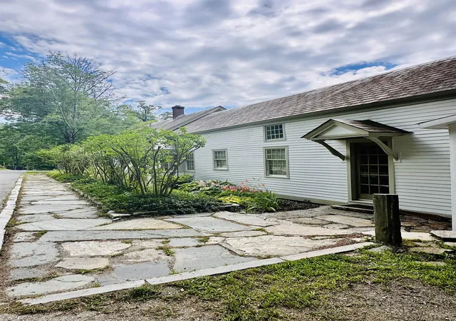 Photo 4 of Single family home for sale at 7 Cross St, Newfane, VT 05345 | MLS# 5103610 | Listing updated on 2026-08-06