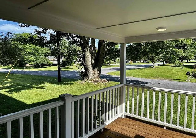 Photo 4 of Single family home for sale at 6 Green Knolls Ln, Rutland, VT 05701 | MLS# 5103612 | Listing updated on 2026-08-31