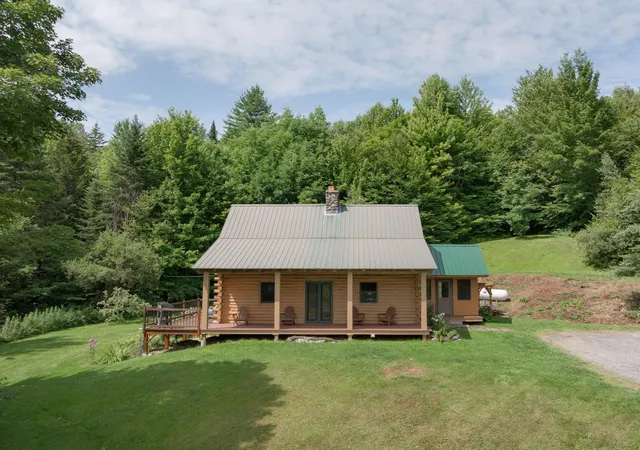 Photo 2 of Single family home for sale at 3220 Stagecoach Rd, Morrisville, VT 05661 | MLS# 5103618 | Listing updated on 2026-08-06