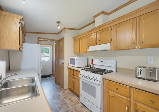 3rd image of 48 Sparrow Dr, Barrington, NH 03825 | MLS# 5103619