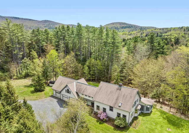 Photo 3 of Single family home for sale at 581 Perry Lea Rd, Waterbury, VT 05676 | MLS# 5103632 | Listing updated on 2026-09-16