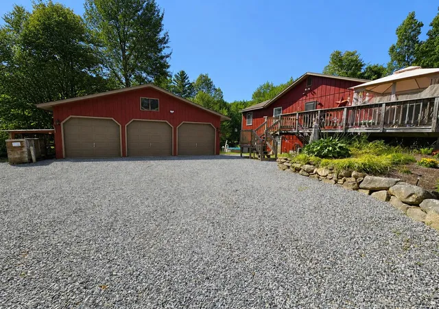 Photo 3 of Sale Pending at 2016 Hinman Settler Rd, Newport, VT 05855 | MLS# 5103638 | Listing updated on 2026-08-31