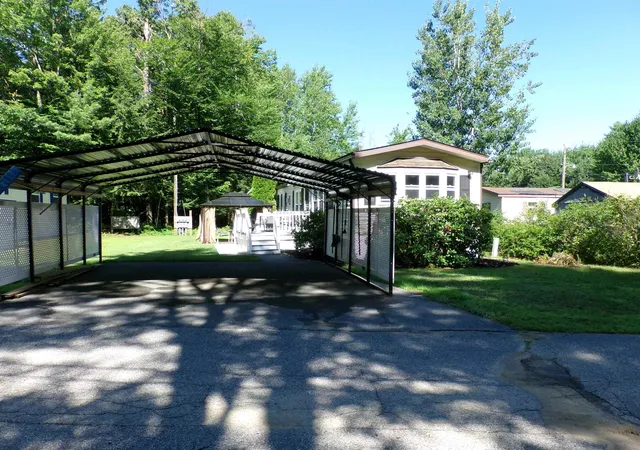 5th image of 303 Old Lake Shore Rd #K1, Gilford, NH 03249 | MLS# 5103648