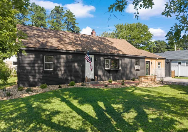 1st image of 17 Allard St, Concord, NH 03301 | MLS# 5103668