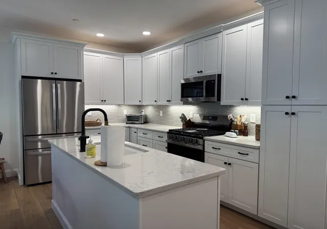 Photo 3 of Townhouse for sale at 1b Dearborn Cir, Goffstown, NH 03045 | MLS# 5103669 | Listing updated on 2026-09-17