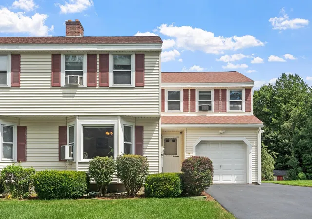 Condo for sale at 27 Reed St #B, Londonderry, NH 03053 | MLS# 5103674