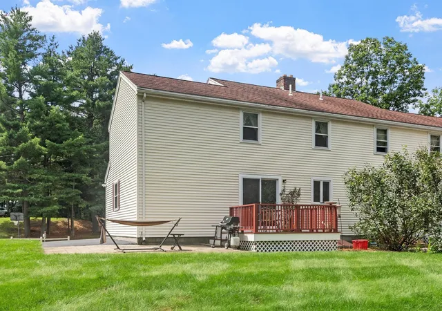 Photo 2 of Condo for sale at 27 Reed St #B, Londonderry, NH 03053 | MLS# 5103674 | Listing updated on 2026-08-06