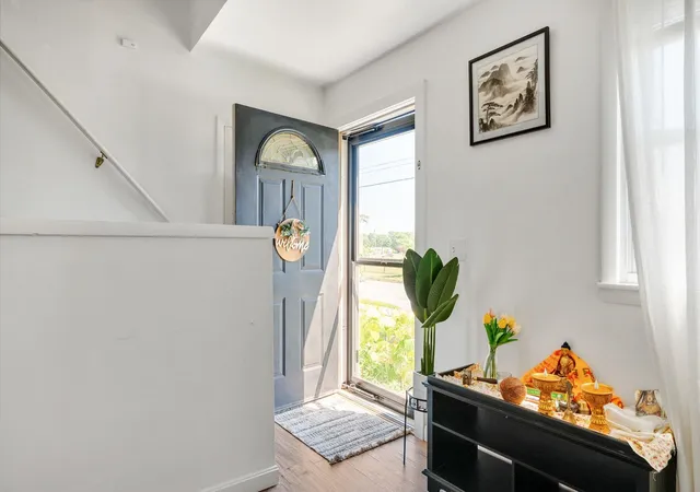 Photo 4 of Single family home for sale at 36 Plattsburg Ave, Burlington, VT 05408 | MLS# 5103691 | Listing updated on 2026-09-28