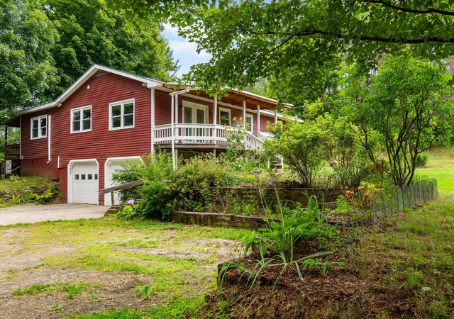 Photo 3 of Single family home for sale at 207 Lee River Rd, Jericho, VT 05465 | MLS# 5103705 | Listing updated on 2026-09-03