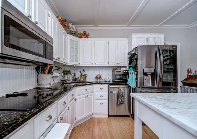 Photo 4 of Single family home for sale at 349 Main St, Hampstead, NH 03841 | MLS# 5103707 | Listing updated on 2026-09-22