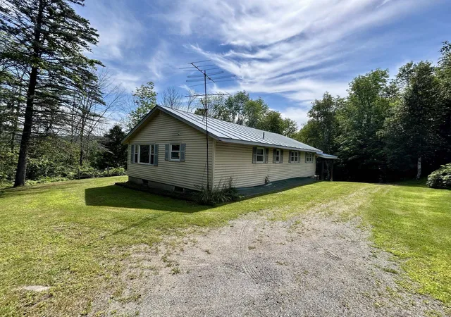 Photo 2 of Single family home for sale at 854 Vermont Route 12 South, Randolph, VT 05060 | MLS# 5103714 | Listing updated on 2026-09-08