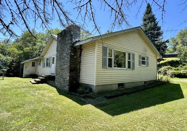 Photo 3 of Single family home for sale at 854 Vermont Route 12 South, Randolph, VT 05060 | MLS# 5103714 | Listing updated on 2026-09-08
