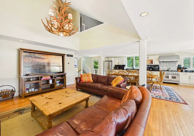 Condo for sale at 300 Trailside Dr #Unit D, Killington, VT 05751 | MLS# 5103728