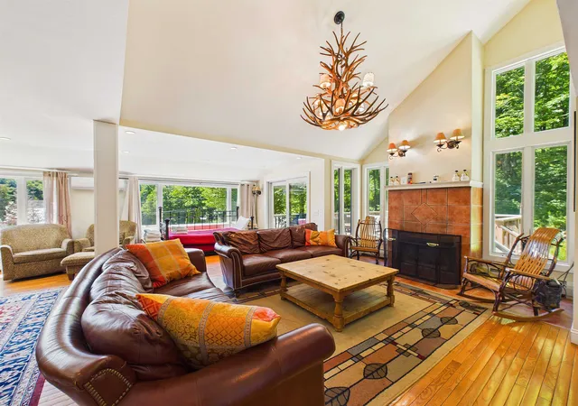 Photo 4 of Condo for sale at 300 Trailside Dr #Unit D, Killington, VT 05751 | MLS# 5103728 | Listing updated on 2026-10-06