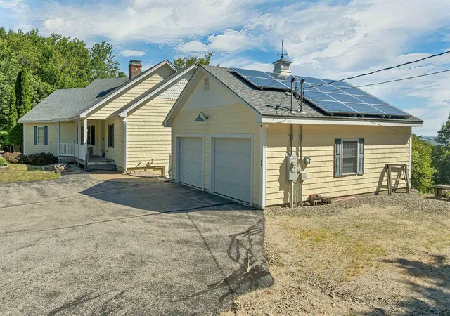 Photo 3 of Single family home for sale at 25 Upper Trask Mountain Road Road, Wolfeboro, NH 03894 | MLS# 5103732 | Listing updated on 2026-10-03
